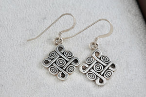 Vintage Sterling Silver Tik Tac Toe Swirl Square Dangle Earrings