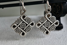 Load image into Gallery viewer, Vintage Sterling Silver Tik Tac Toe Swirl Square Dangle Earrings
