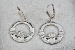 Sterling Silver Irish Claddagh Crown of Heart Circle Clip-On Earrings