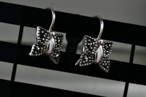 Vintage SU Sterling Silver Small Rhinestone Butterfly Dangle Hook Earrings