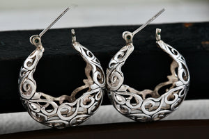 Jezlaine Sterling Silver Scroll Filigree Hoop Earrings