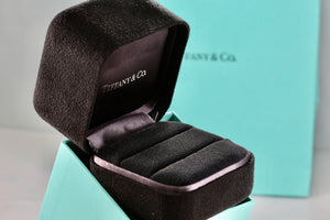 Tiffany & Co. Large Engagement Ring Presentation Black Suede Box Packaging