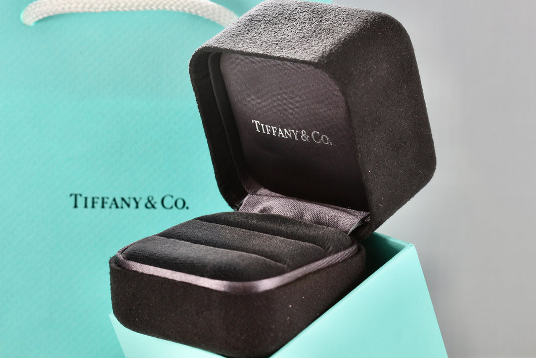 Tiffany & Co. Large Engagement Ring Presentation Black Suede Box Packaging