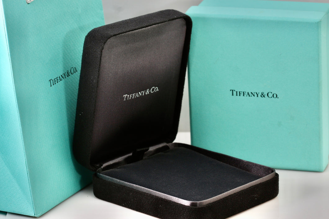 Tiffany & Co. Large Black Suede Silk Necklace Presentation Box Packaging