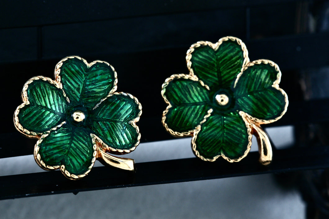 Vintage Avon Gold Tone Green Enamel Four Leaf Clover Clip-On Earrings