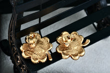 Load image into Gallery viewer, Vintage Avon Gold Tone Green Enamel Four Leaf Clover Clip-On Earrings
