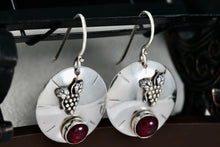 Load image into Gallery viewer, Vintage Sterling Silver Red Rubellite Stone Grapevine Disc Dangle Hook Earrings
