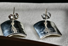 Load image into Gallery viewer, Vintage Sterling Silver Mexico Hammered Concave Square Stud Earrings Signed &amp; KN
