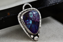 Load image into Gallery viewer, Vintage Silver Purple Agate Arrowhead Shaped Hand Made 1.75&quot; Pendant
