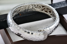 Load image into Gallery viewer, John Hardy Sterling Silver Medium Hammered Double Hinged Bangle Cuff Bracelet
