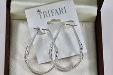 Load image into Gallery viewer, Vintage Trifari Costume Hoop Earrings
