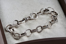 Load image into Gallery viewer, Lagos Womens Sterling Silver Signature Caviar Alternating Link 7.5" Bracelet
