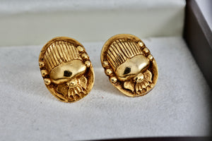 Vintage Costume Large Scarab Gold Tone Clip-on Earrings