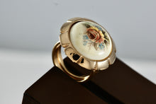 Load image into Gallery viewer, Vintage Costume Gold Tone Porcelain FineCraft Ring Size 5.5
