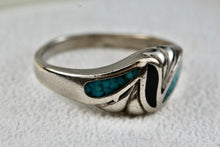 Load image into Gallery viewer, Native American Silver Copper Large Coral &amp; Turquoise Chip Inlay Wavy Ring Size 11
