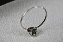 Load image into Gallery viewer, Native American Silver Blue Turquoise Chip Inlay Frog Mini Ring Size 7
