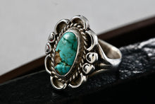 Load image into Gallery viewer, Native American Sterling Silver Elegant Oval Earthy Turquoise Handmade Ring Size 5.5
