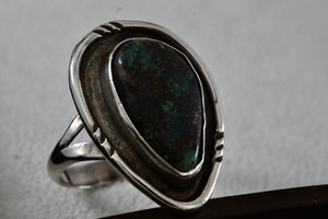 Native American Sterling Silver Green Malachite Avocado Stone Handmade Ring Size 8