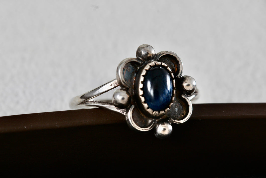 Sterling Silver Small Vintage Oval Cut Blue Star Sapphire Handmade Ring Size 7.5