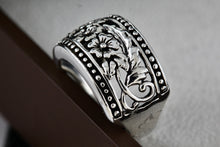 Load image into Gallery viewer, Sterling Silver Floral Filigree Flowers Wide Band Ring Size 7.5
