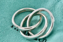 Load image into Gallery viewer, Tiffany &amp; Co. Silver Triple Interlocking Rings Size 4
