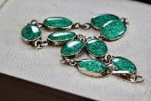 Load image into Gallery viewer, Silver Handmade Chipped Turquoise Acrylic Oval Link 7. 5&quot; Bracelet
