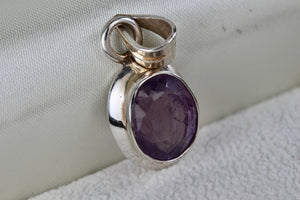 Sterling Silver Oval Cut Purple Amethyst Pendant