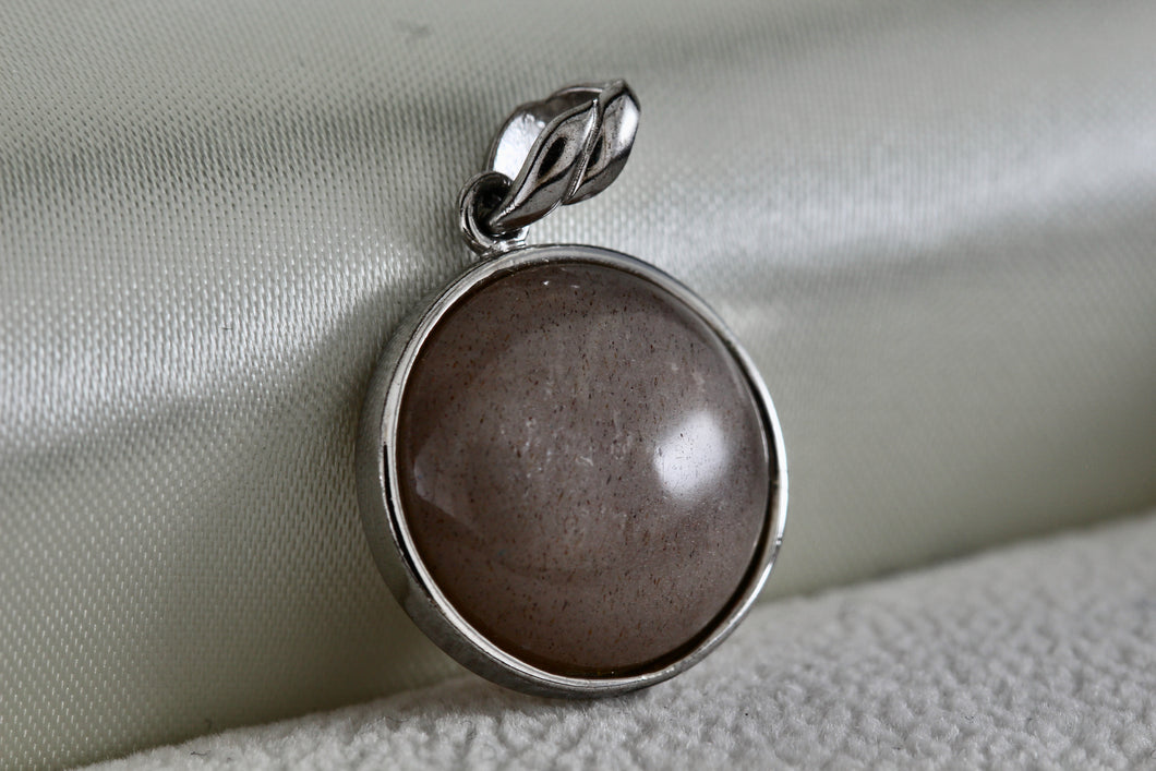 Sterling Silver Round Circle Pink Gray Moon Stone Charm Pendant