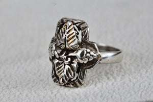 Black Hills Sterling Silver Leaf Ring Signed SV Size 3.5