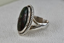 Load image into Gallery viewer, Handmade Sterling Silver Native American Large Oval Green Malachite Stone Ring Size 4.5
