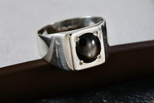Load image into Gallery viewer, Sterling Silver Round Black Star Sapphire Square Dome Ring Size 9
