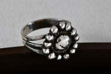 Load image into Gallery viewer, Sterling Silver Handmade Flower Bead Ring Size 5.5
