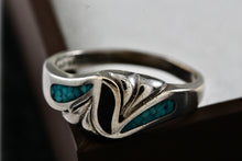 Load image into Gallery viewer, Native American Silver Copper Large Coral &amp; Turquoise Chip Inlay Wavy Ring Size 11
