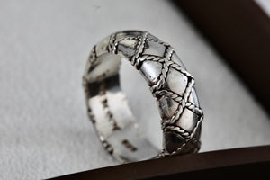 Lori Bonn Sterling Silver Rope Quilt Wide Band Ring Size 8