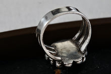 Load image into Gallery viewer, Sterling Silver Handmade Flower Bead Ring Size 5.5
