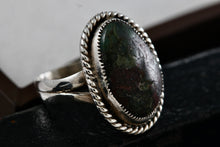 Load image into Gallery viewer, Handmade Sterling Silver Native American Large Oval Green Malachite Stone Ring Size 4.5
