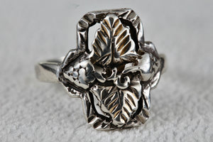 Black Hills Sterling Silver Leaf Ring Signed SV Size 3.5