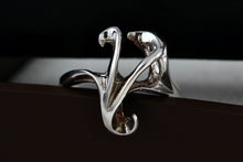 Load image into Gallery viewer, Sterling Silver Letter &quot;Y&quot; Signet Ring Size 6.5
