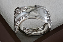 Load image into Gallery viewer, 1947 Rogers Bros Silver XS Triple Handmade Spoon Ring Size 8
