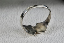Load image into Gallery viewer, Sterling Silver Happy-Tragedy Two-Faced Masks Band Ring Size 7
