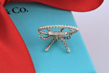 Load image into Gallery viewer, Tiffany &amp; Co. Silver Twist Rope Ribbon Ring Size 5.5
