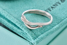 Load image into Gallery viewer, Tiffany &amp; Co. Elsa Peretti Silver Teardrop Snake Ring Size 5.5
