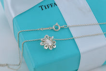 Load image into Gallery viewer, Tiffany &amp; Co. Paloma Picasso 18K Gold &amp; Silver Daisy Flower Pendant Necklace
