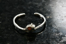 Load image into Gallery viewer, Sterling Silver Rose Enamel Inlay Small Flexible Band Ring
