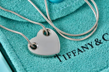Load image into Gallery viewer, Tiffany &amp; Co. Silver Sliding Heart Snake Chain 17&quot; Necklace
