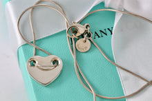 Load image into Gallery viewer, Tiffany &amp; Co. Silver Sliding Heart Snake Chain 17&quot; Necklace
