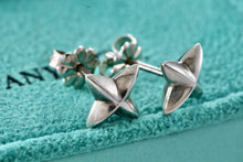 Load image into Gallery viewer, Tiffany &amp; Co. Elsa Peretti Silver Sirius Star Stud Earrings
