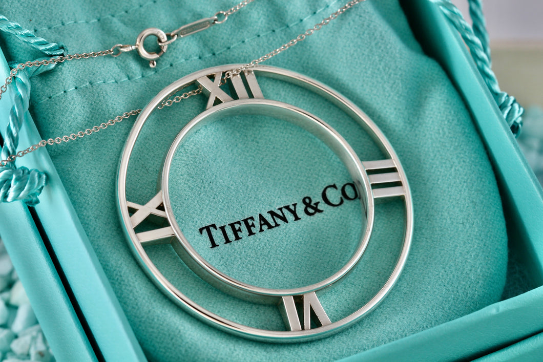 Tiffany & Co. Atlas Silver Roman Numerals XL Medallion Circle Pendant 18