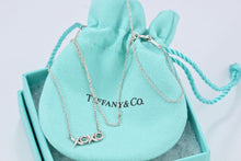 Load image into Gallery viewer, Tiffany &amp; Co. Paloma Picasso Silver Small &quot;xoxo&quot; Necklace
