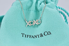 Load image into Gallery viewer, Tiffany &amp; Co. Paloma Picasso Silver Small &quot;xoxo&quot; Necklace
